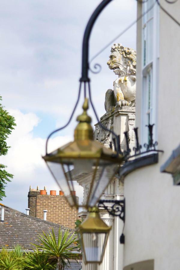 فندق The Kings Arms كنغستون أبون تامْسْ المظهر الخارجي الصورة