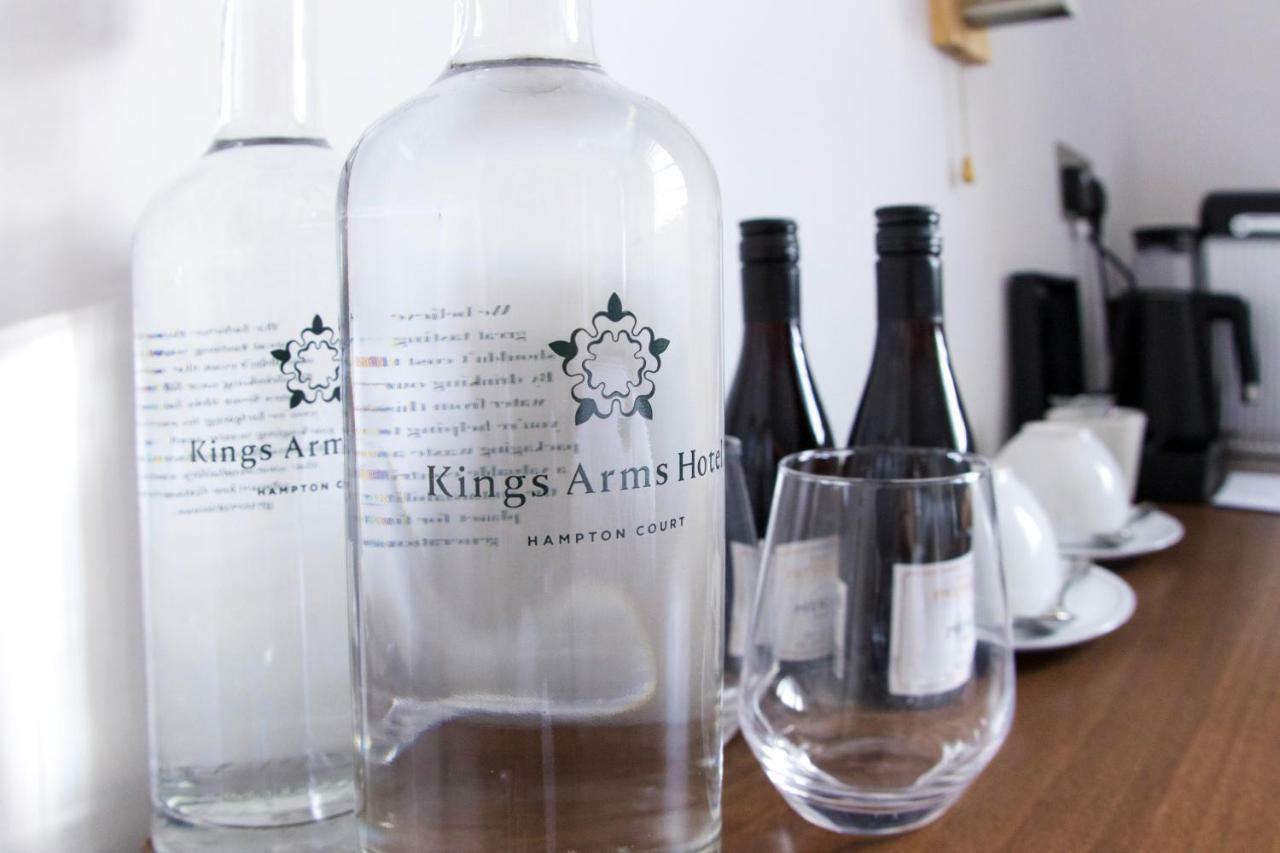 فندق The Kings Arms كنغستون أبون تامْسْ المظهر الخارجي الصورة